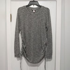 Isabel Maternity by Ingrid & Isabel Maternity Striped Long Sleeve Top Size M